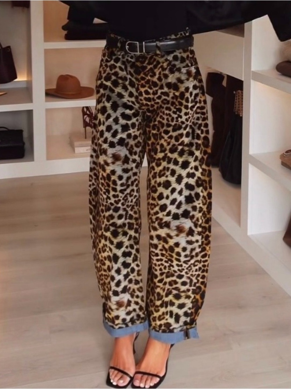 ZARA WOMAN MID-WAIST FLOCKED ANIMAL PRINT TROUSERS LEOPARD - Picture 3 of 6